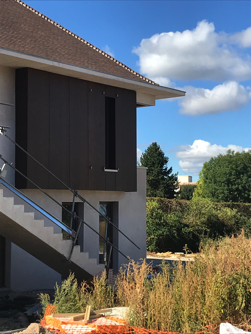 LOGEMENTS GROUPES ET MEDIATHEQUE